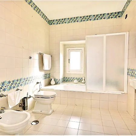 Palazzo Rodio Apartment *